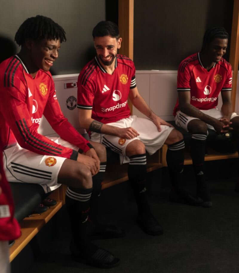 man united home kit 2025
